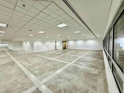 Concourse Skyline (D7), Office #576593461